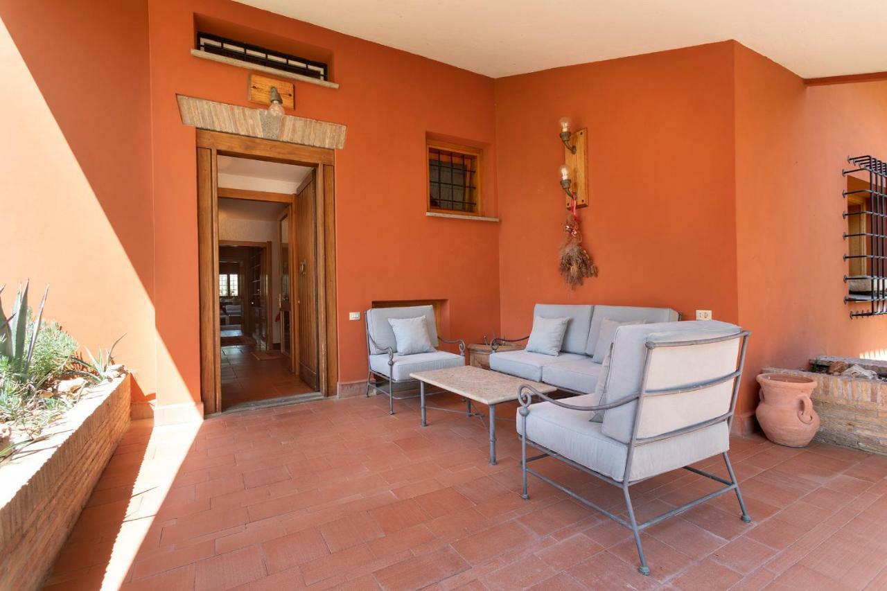 Villa In Via Della Marcigliana Casale Torre San Giovanni Extérieur photo