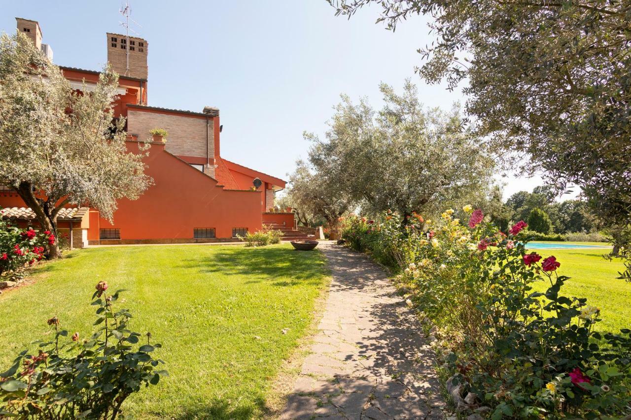 Villa In Via Della Marcigliana Casale Torre San Giovanni Extérieur photo