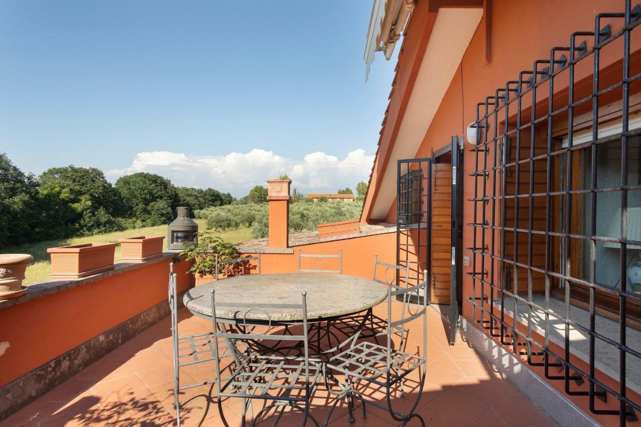 Villa In Via Della Marcigliana Casale Torre San Giovanni Extérieur photo