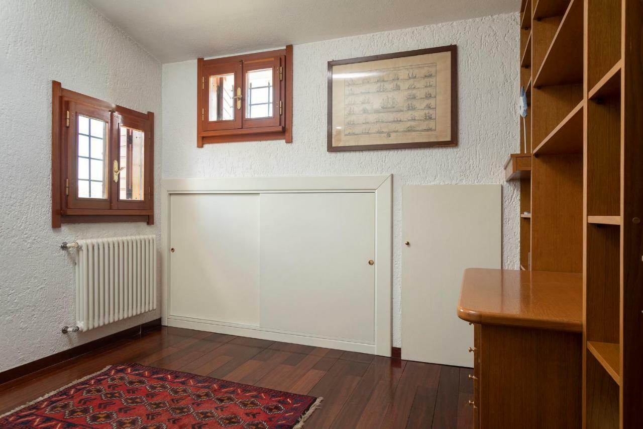 Villa In Via Della Marcigliana Casale Torre San Giovanni Extérieur photo